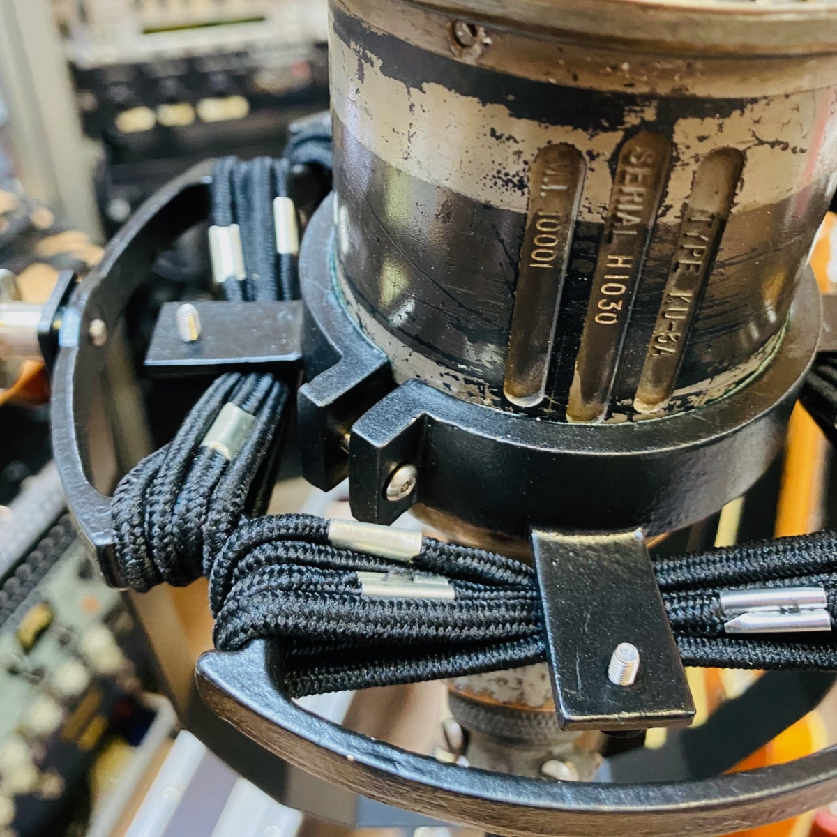 RCA KU3A suspension mount - Image 2